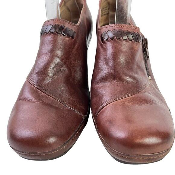 Clarks Artisan Womens Chunky Heels Brown Leather Side Zip Comfort Shoes sz 10 M - Picture 7 of 16